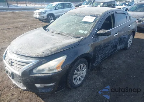 2015 Nissan Altima 2.5/2.5 S/2.5 Sl/2.5 Sv z USA, uszkodzony, nr VIN 1N4AL3AP9FC430275